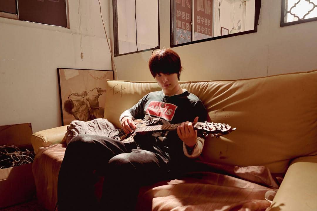 WOODZ di Slide Strum Mute