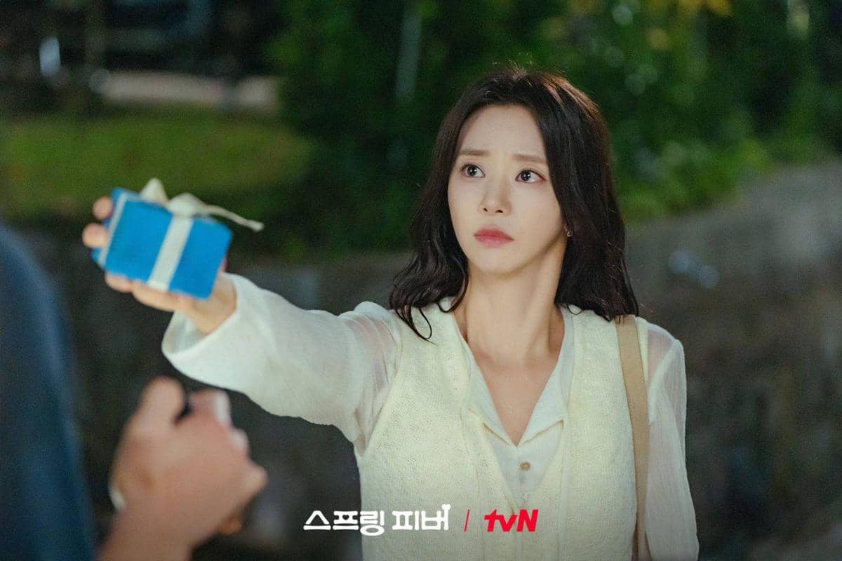 Cuplikan drama Korea Spring Fever 