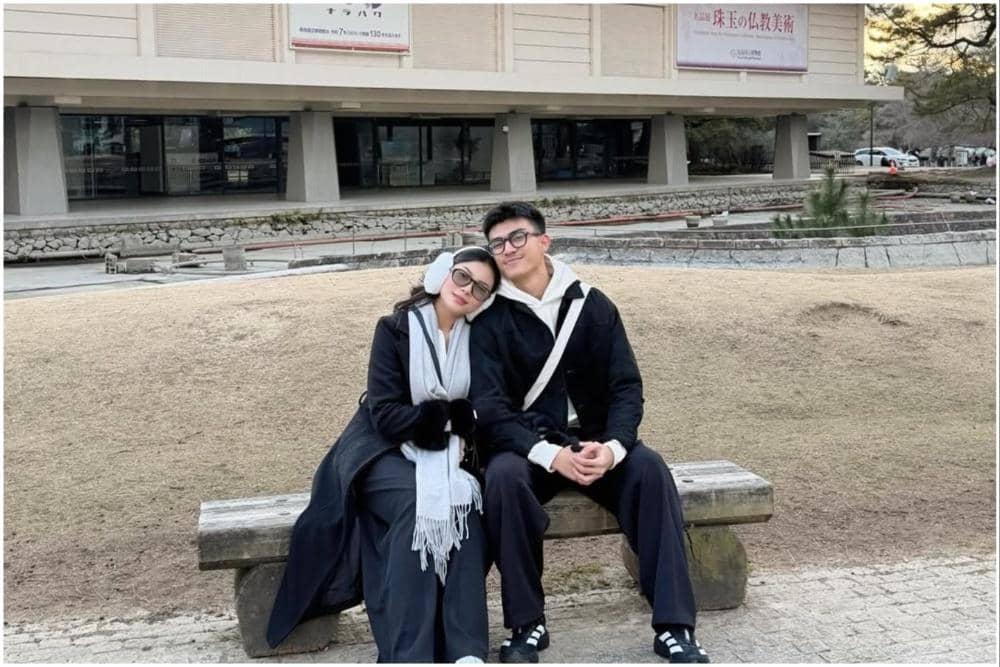 Hanum Mega bulan madu ke Jepang.