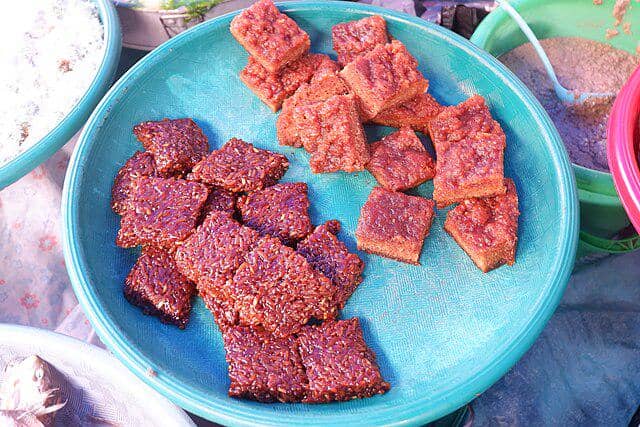 ilustrasi wajik merah