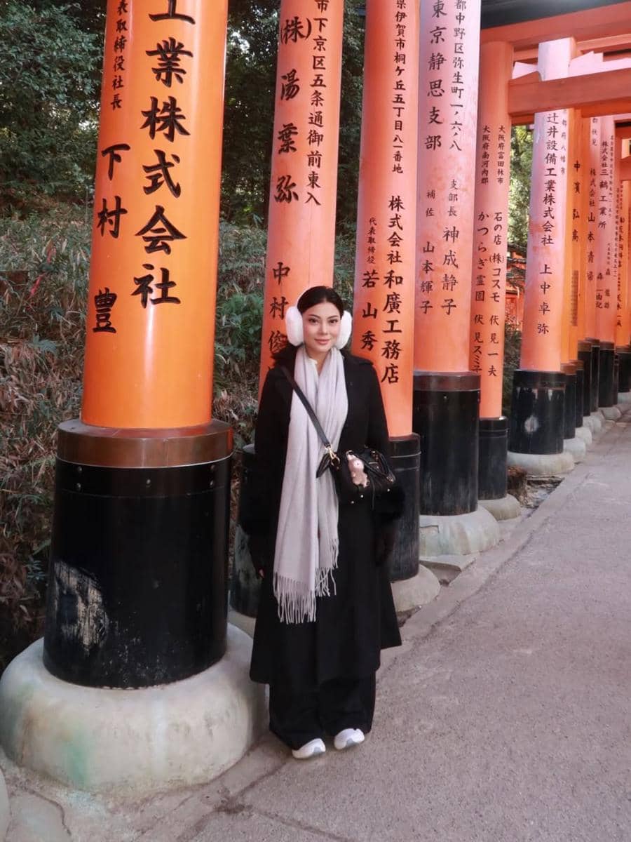 Hanum Mega bulan madu ke Jepang.