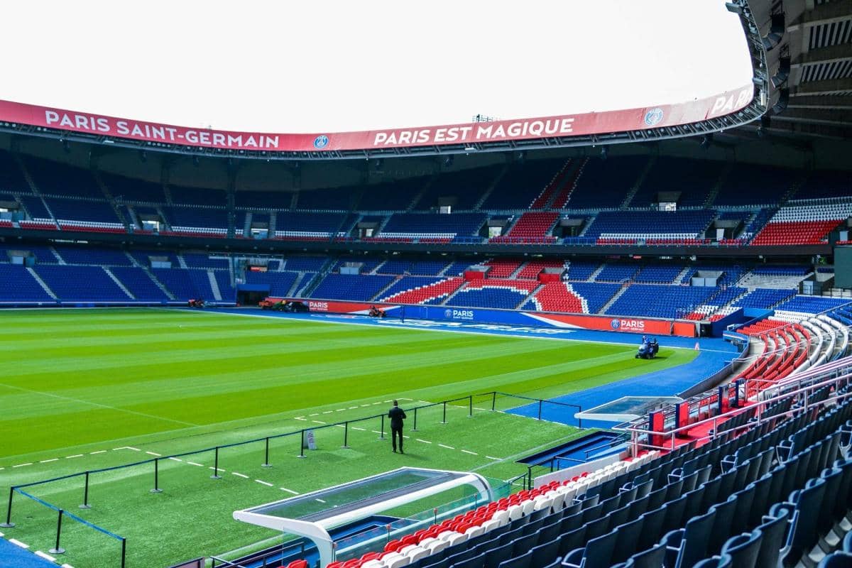 ilustrasi stadion Paris Saint-Germain, Parc des Princes