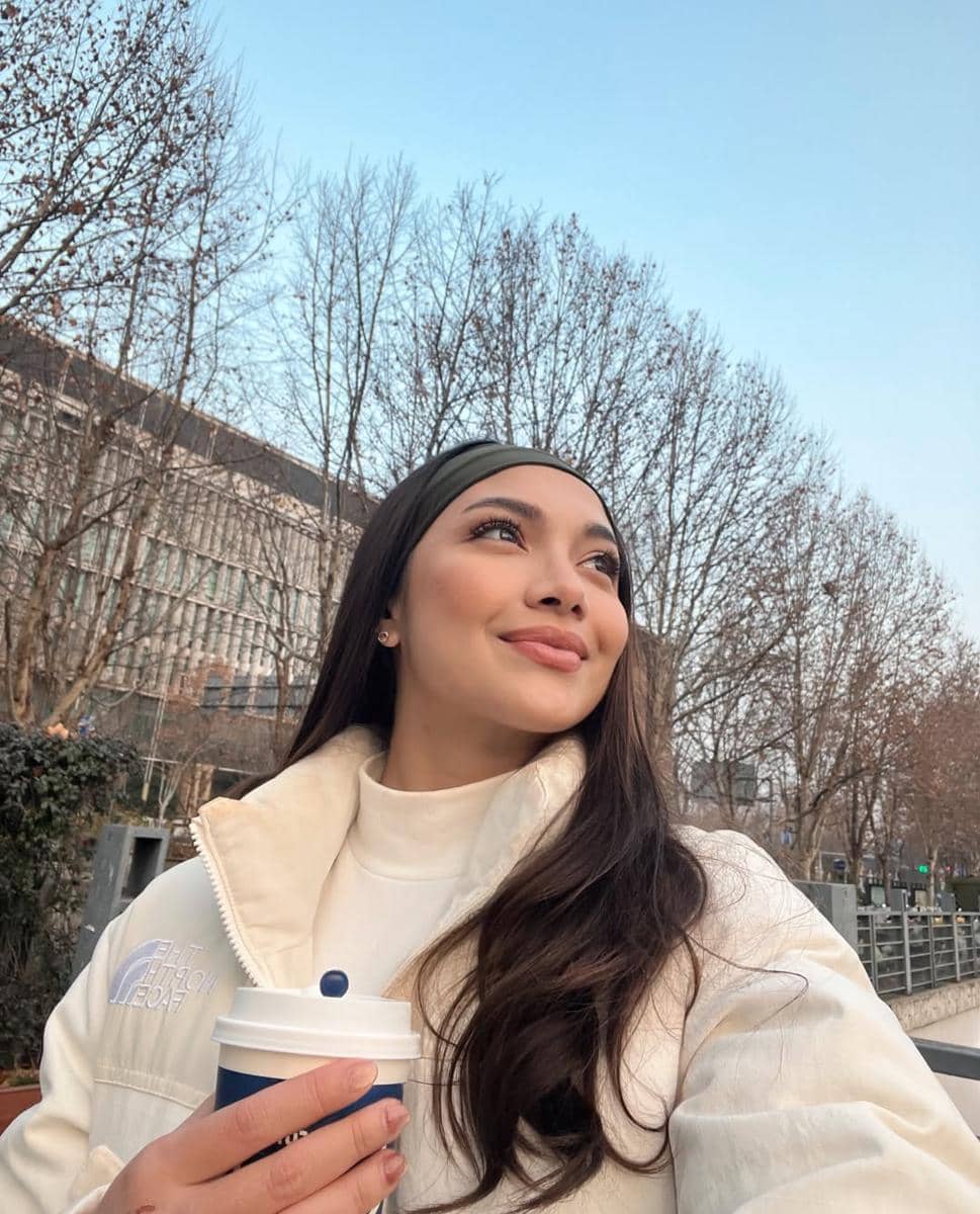 Angela Gilsha saat jalan-jalan di Nanjing