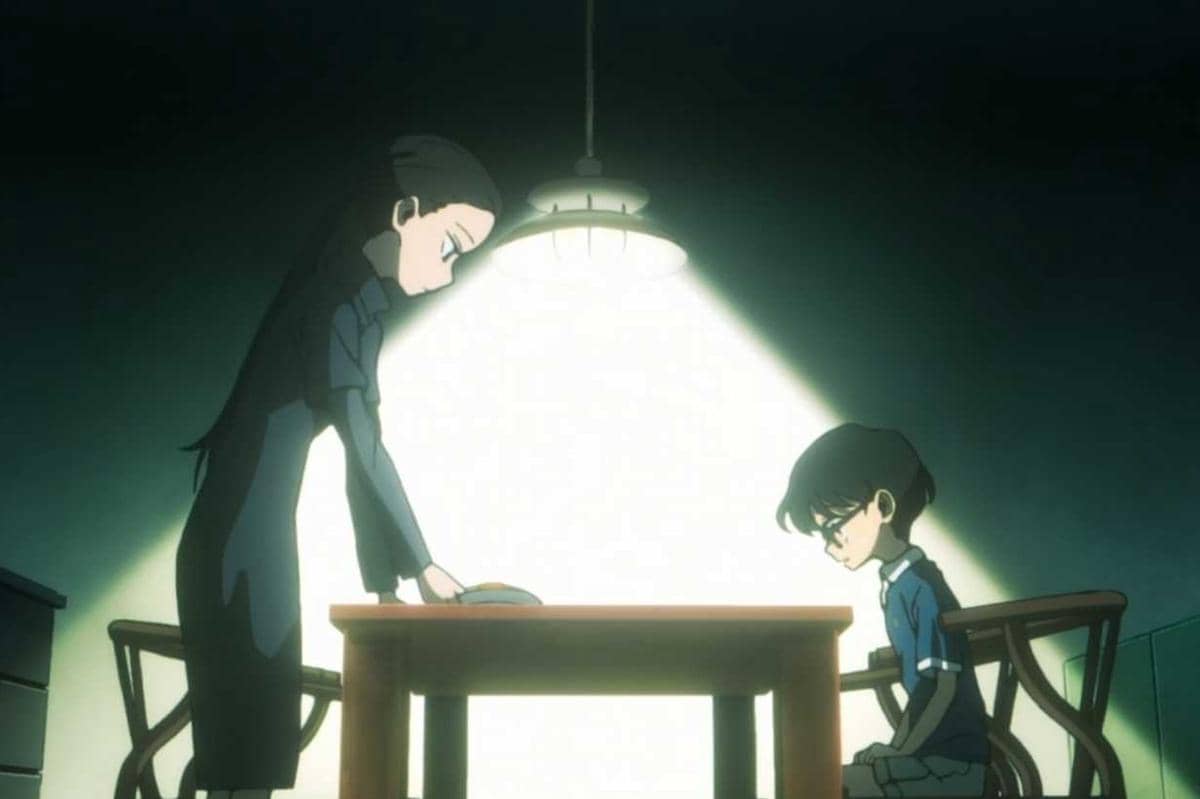 ibu Naoki menekan Naoki.