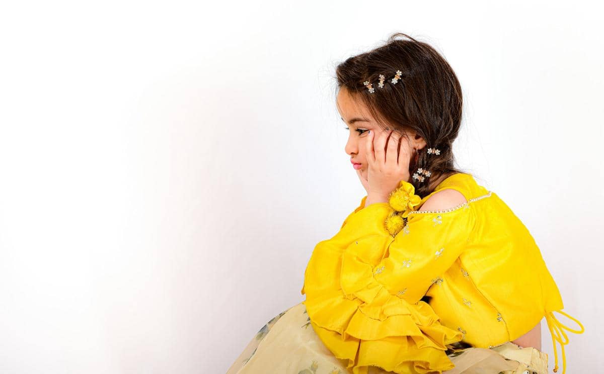 ilustrasi anak sedih