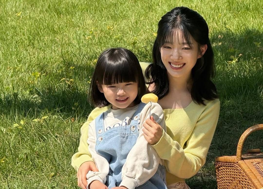 Kim Se A dan Kang Chae Young di drama Undercover Miss Hong