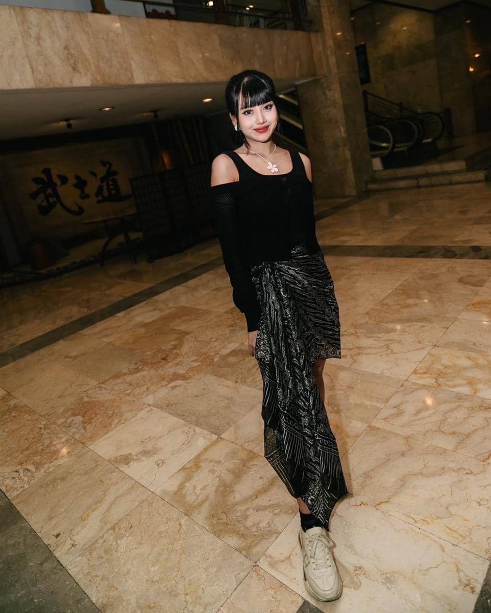 ide style etnik ala Ghea Indrawari 