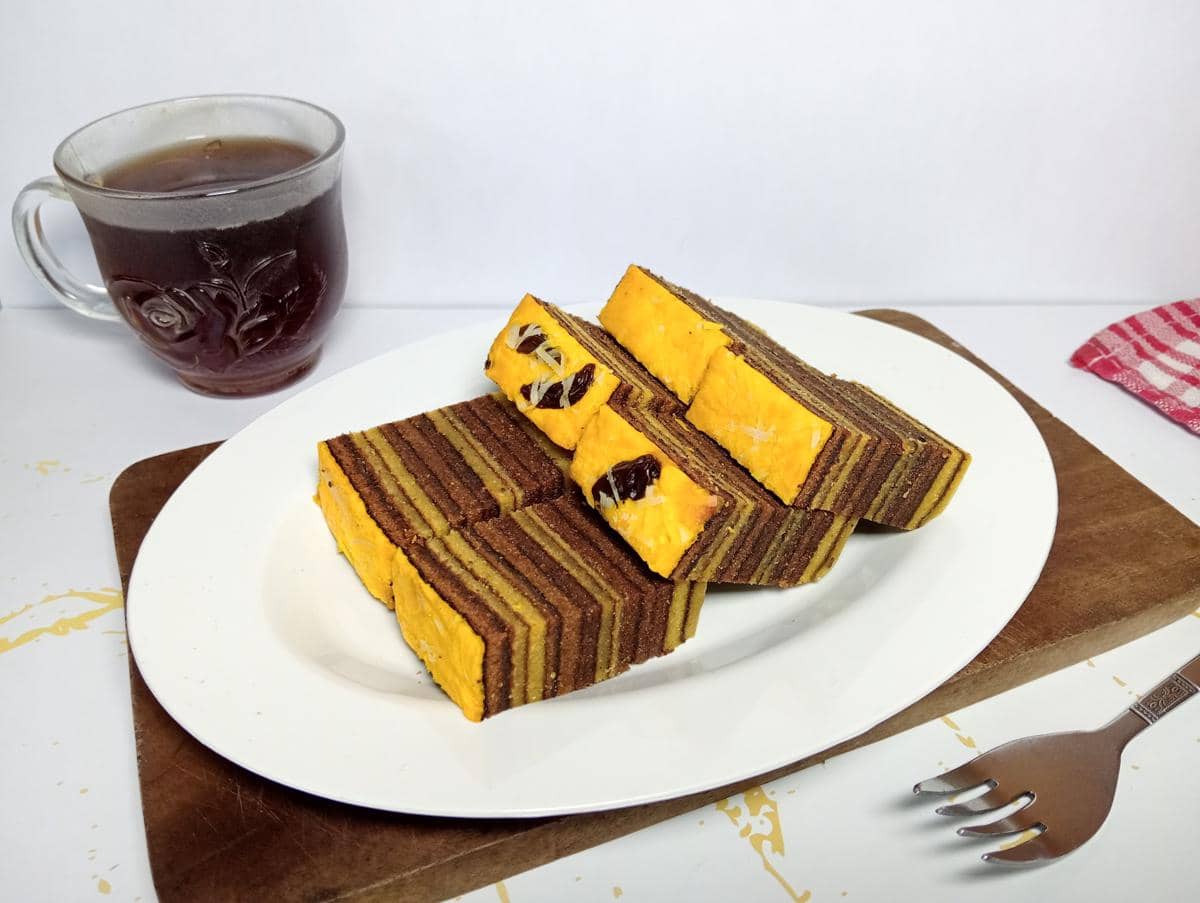 ilustrasi lapis legit kopi