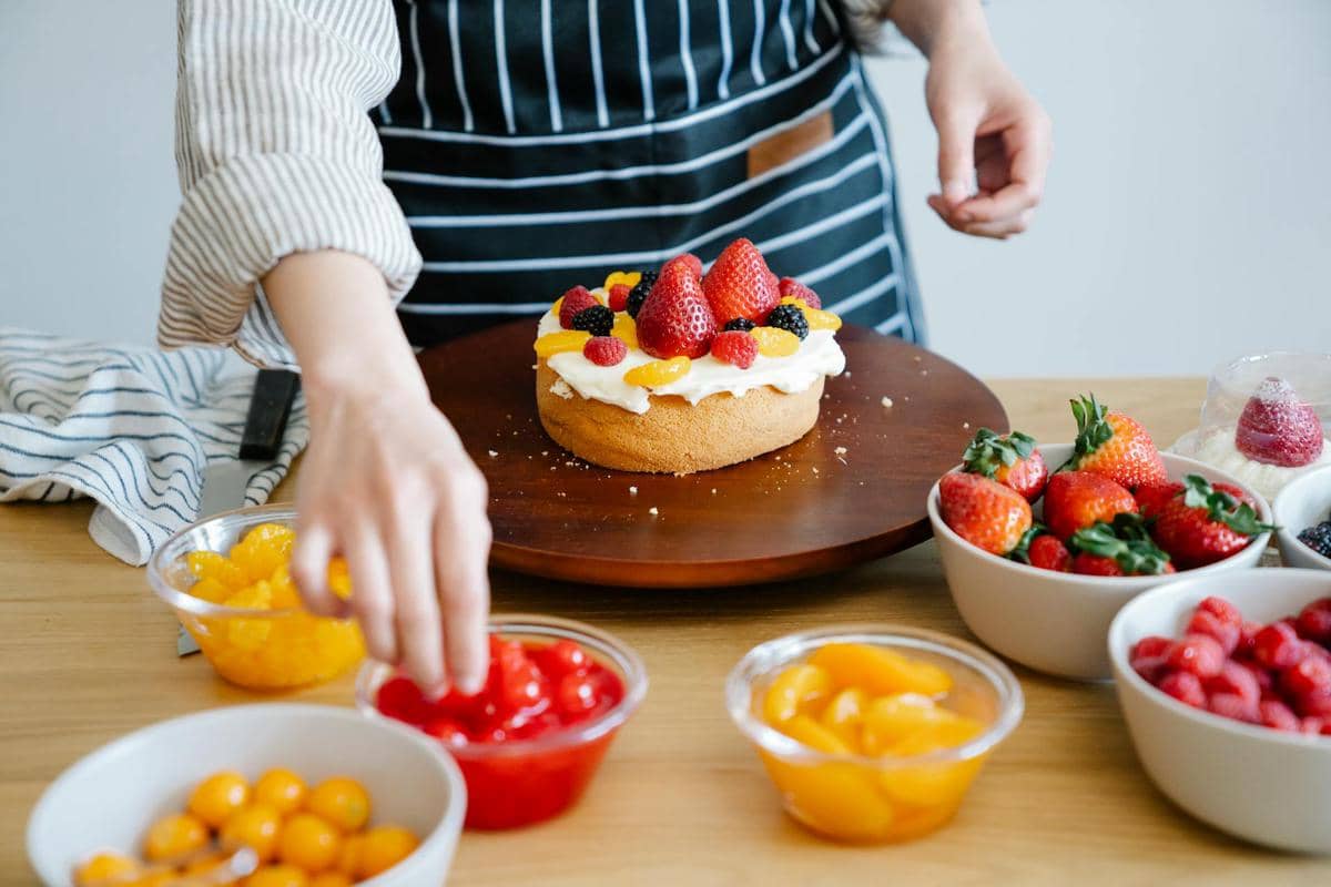 Potret buah-buahan untuk topping cake  
