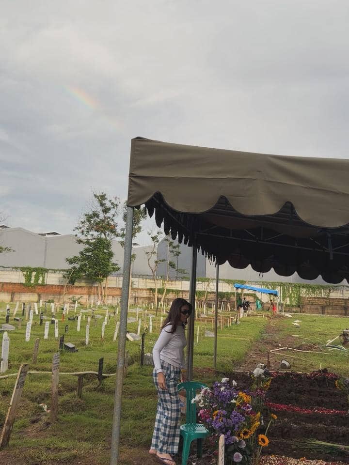 Pelangi di makan Lula Lahfah.