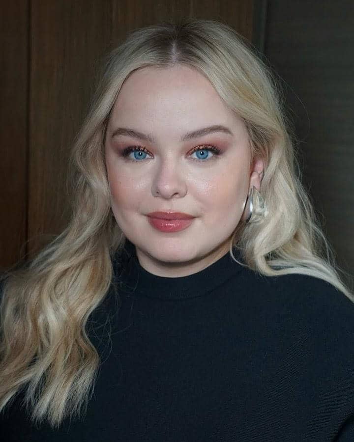 Inspirasi makeup ala Cast Bridgerton 4 