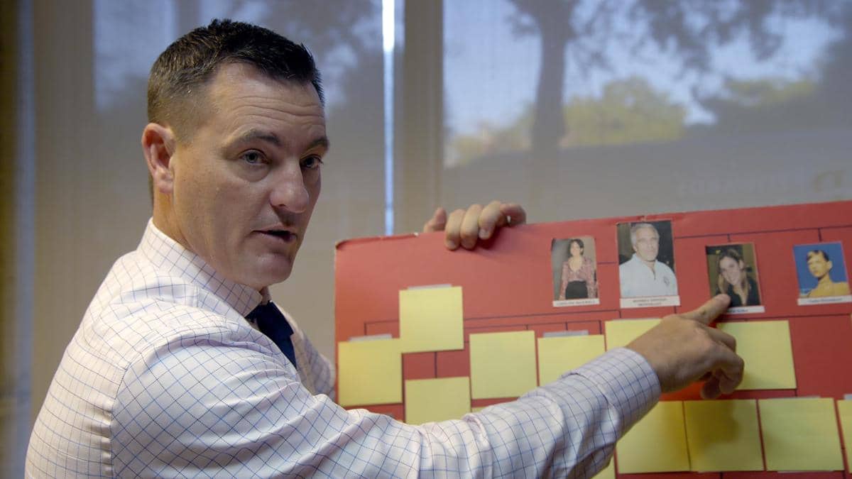 cuplikan serial dokumenter Jeffrey Epstein: Filthy Rich