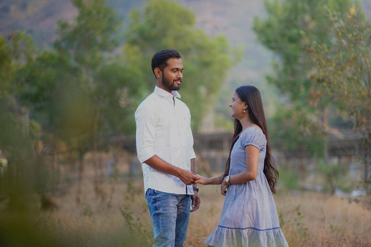 Ilustrasi pasangan romantis