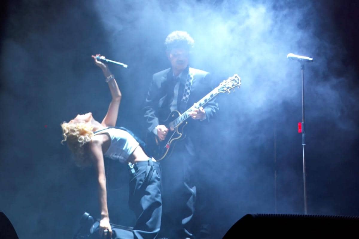 Rosé BLACKPINK dan Bruno Mars di Grammy Awards 2026 (dok. Grammy Awards 2026)