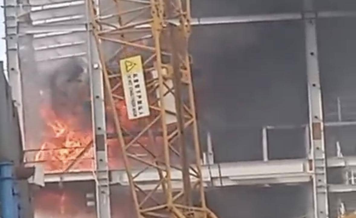 Kebakaran terjadi di smelter bauksit Ketapang.