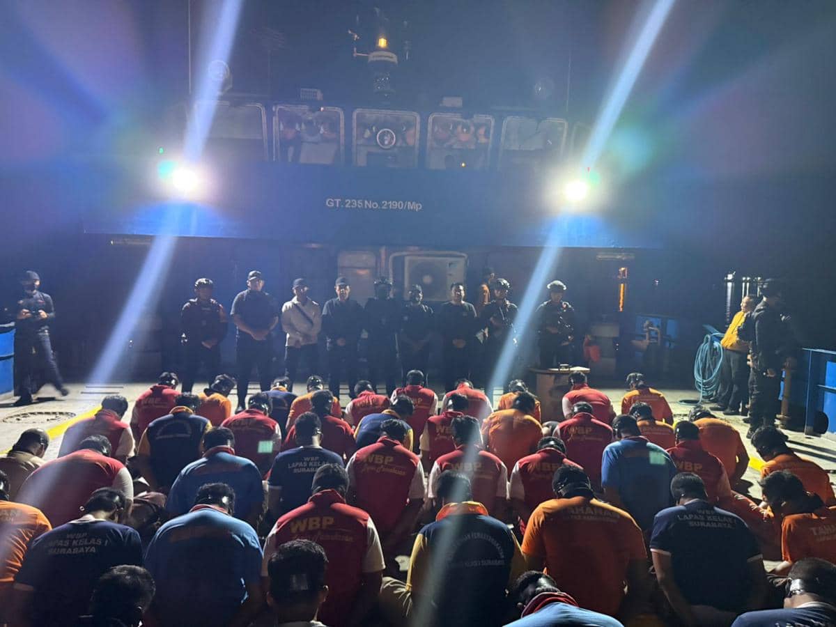 Pemindahan 61 narapidana ke Nusakambangan oleh Direktorat Jenderal Pemasyarakatan
