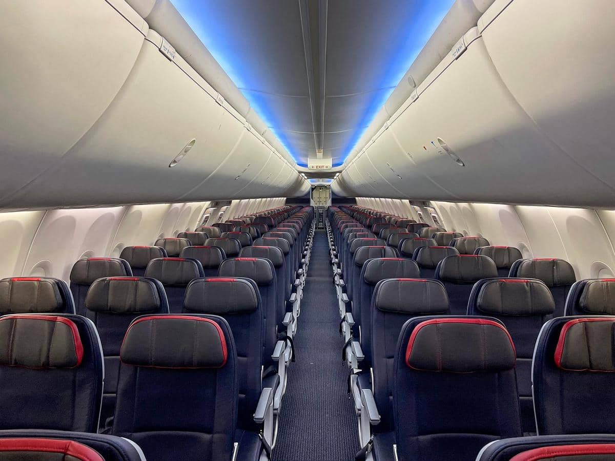 5 Cara Memilih Kursi di Pesawat yang Paling Nyaman, Jangan Asal Duduk!