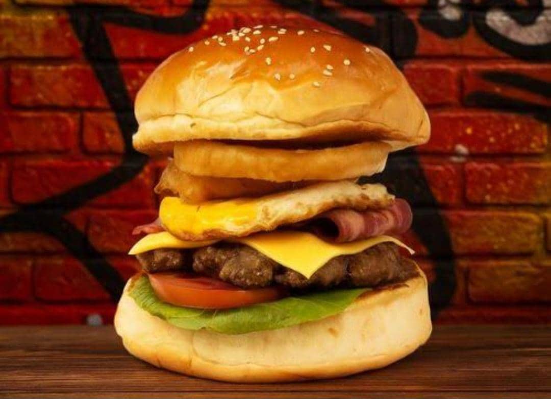 potret hidangan burger di El Burger