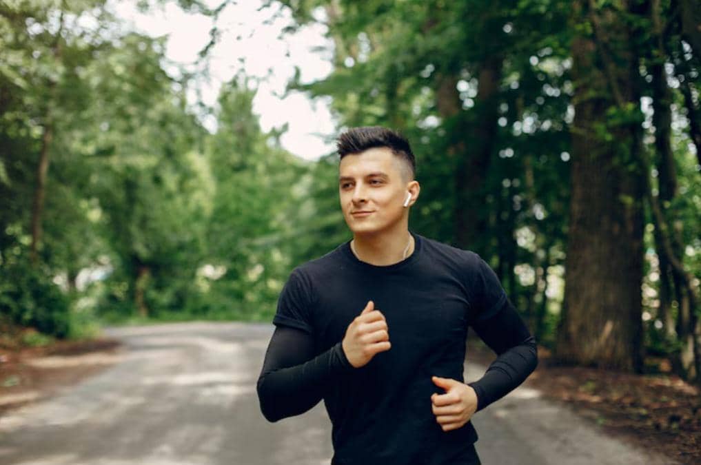 5 Rahasia Rambut Pria Tetap Fresh Saat Olahraga Selama Puasa Ramadan