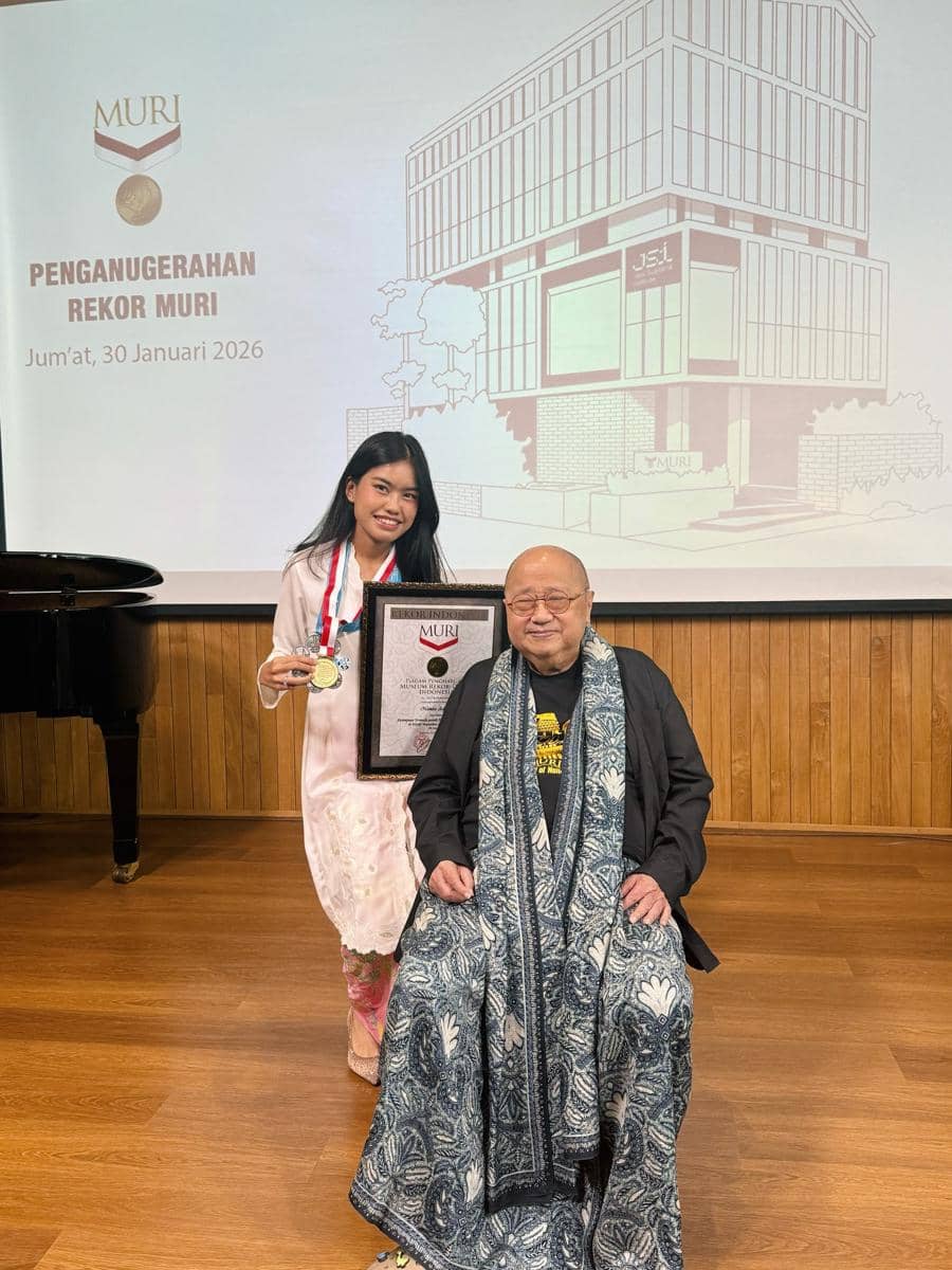 Namira Adjani Dapat Rekor MURI