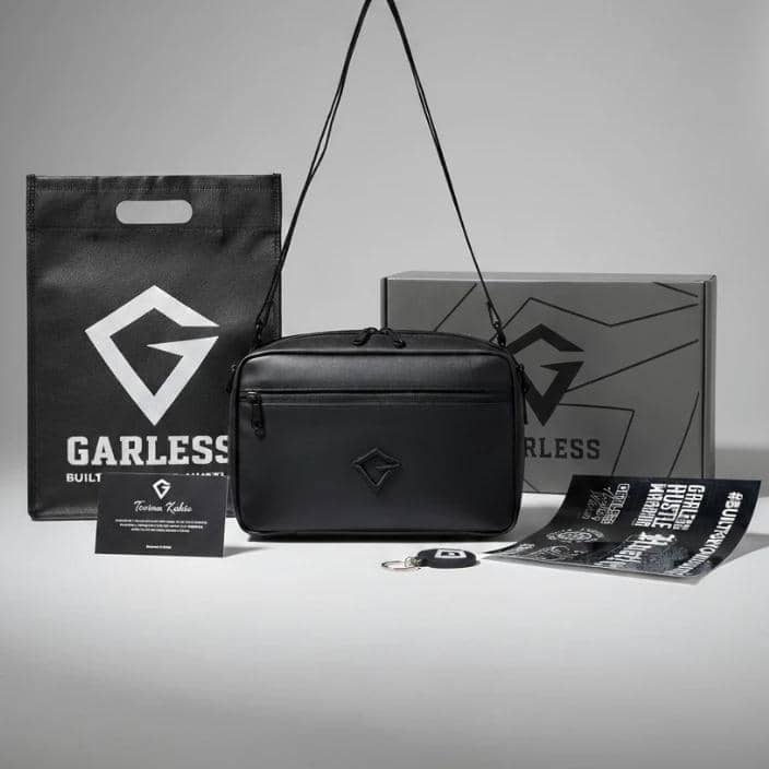 GARLESS Clutch Bag (shopee.co.id/Garless Indonesia)