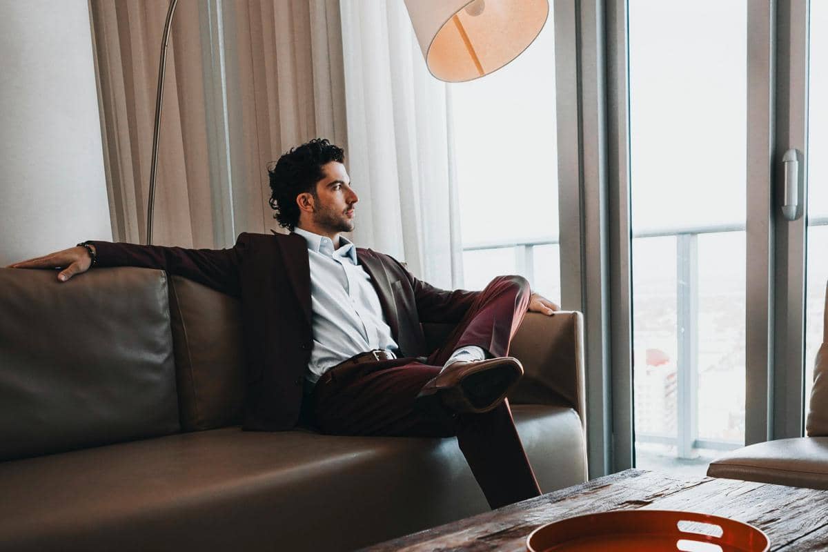 ilustrasi pria time freedom 