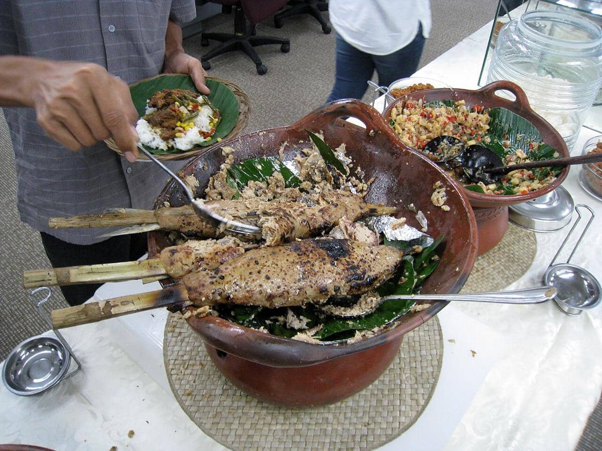 ilustrasi sate bandeng 