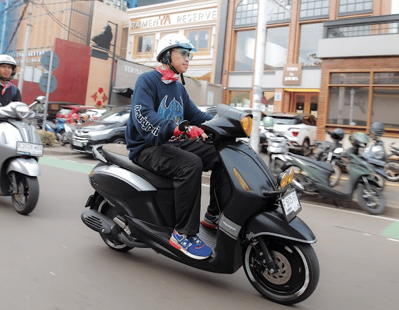 Yamaha Grand Filano Hybrid New Color 