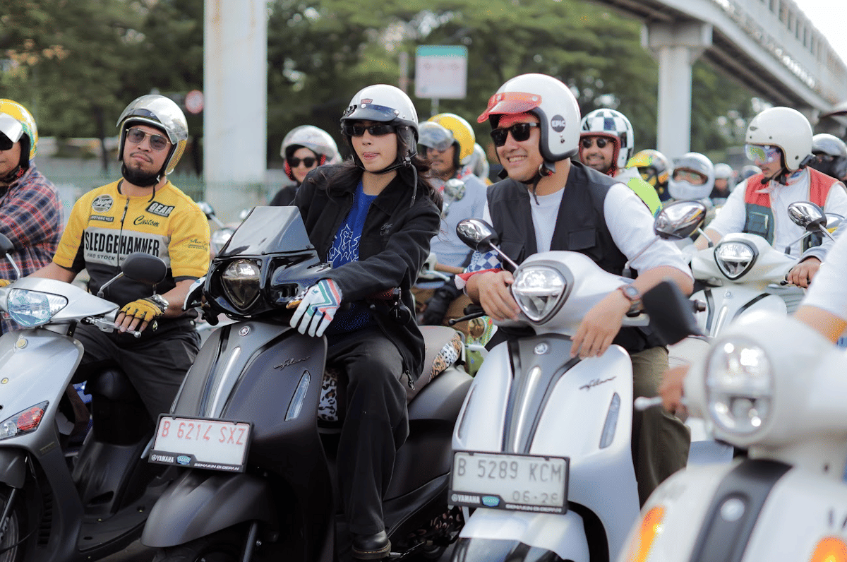 Yamaha Grand Filano Hybrid New Color 