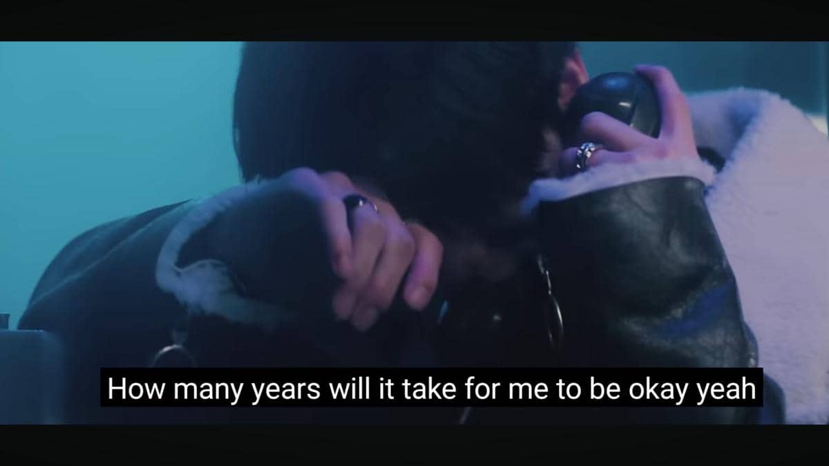 cuplikan MV "Winter Falls"