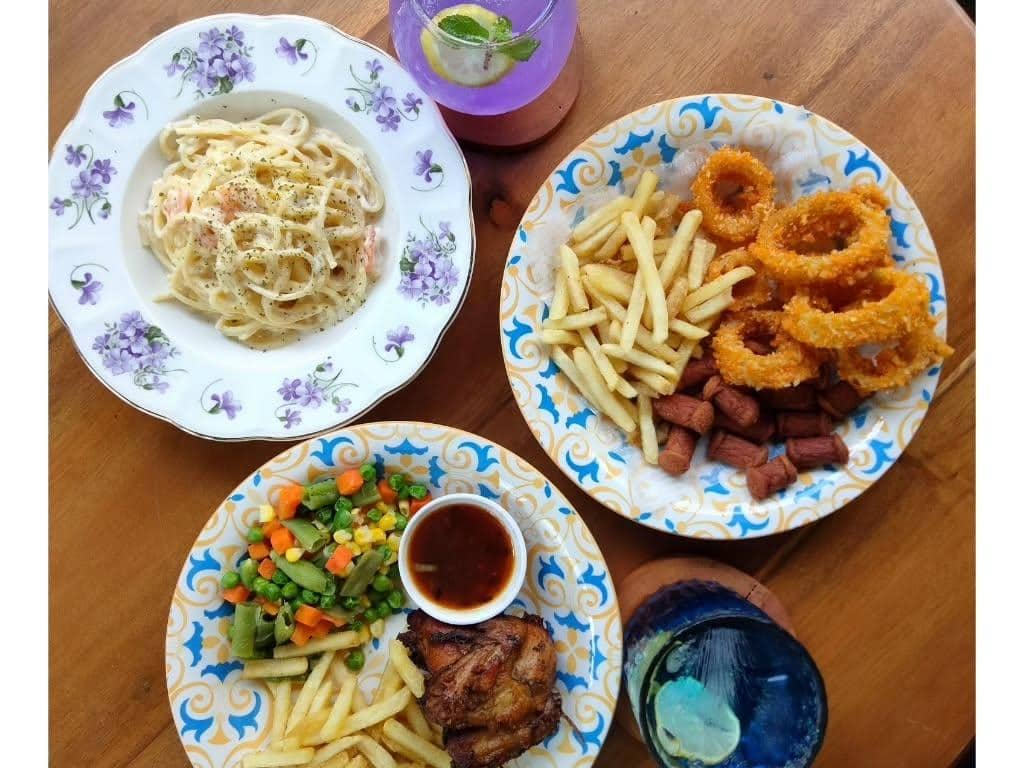 Farmhaus Cafe Garden Kota Metro