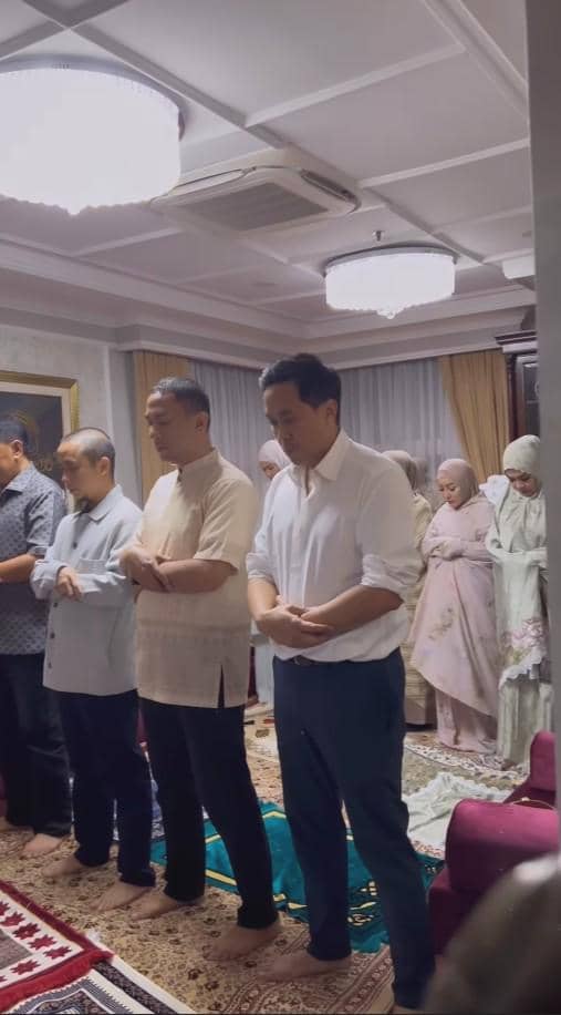 Rieta Amilia Memperingati Malam Nisfu Syakban (instagram.com/rieta_amilia)