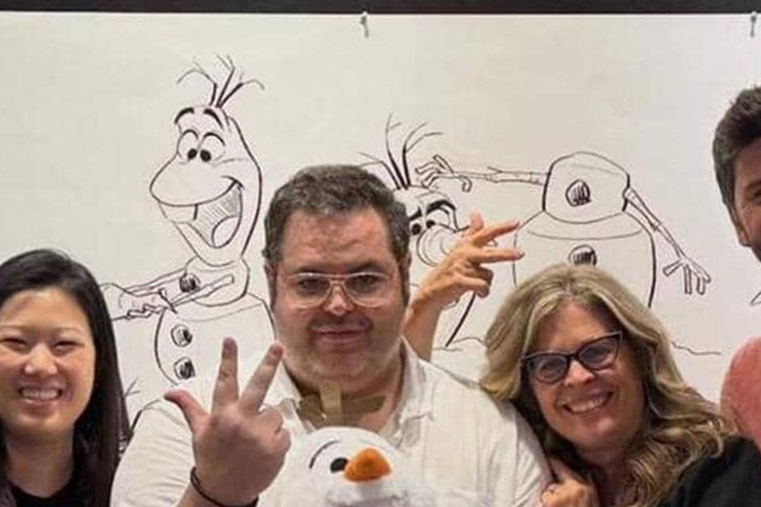 Gambar detail soal Olaf di Frozen 3 dibagikan pengisi suara Josh Gad