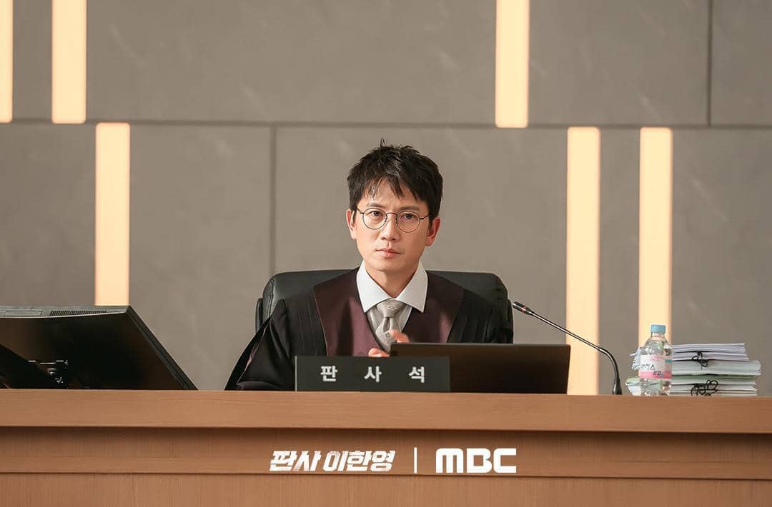 Still Cut drama The Judge Returns 