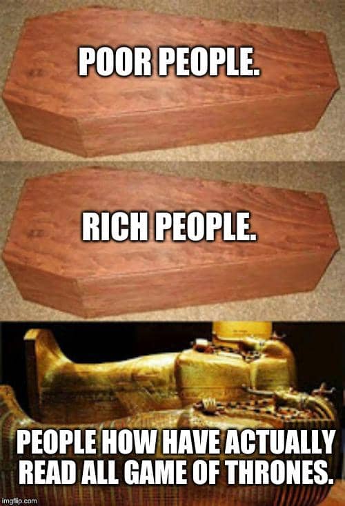 meme orang spesial yang layak dikubur peti emas