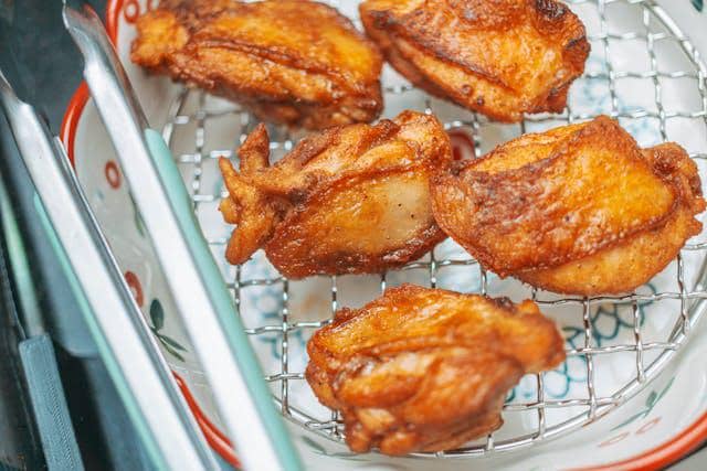 ilustrasi ayam goreng ketumbar