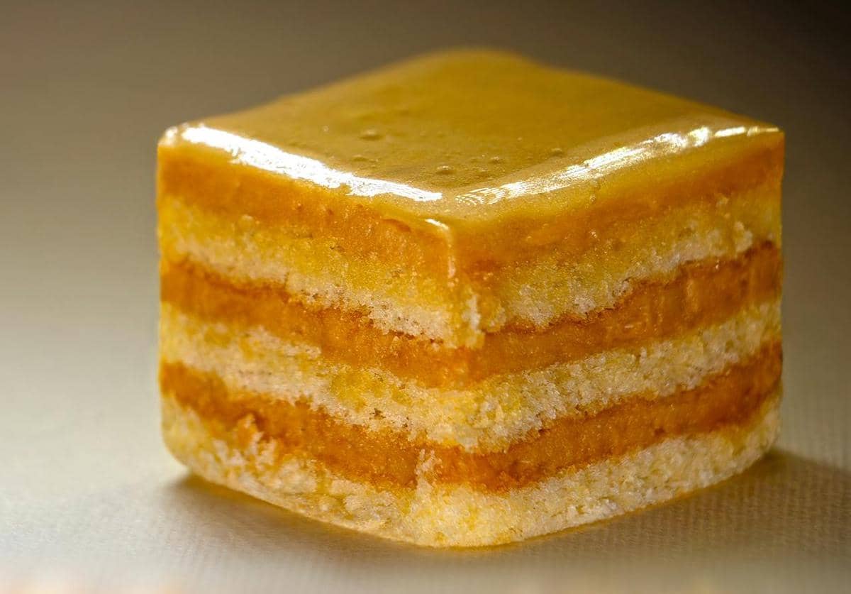 ilustrasi nastar potong