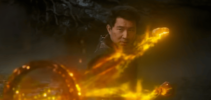 cuplikan film Shang-Chi and the Legend of the Ten Rings