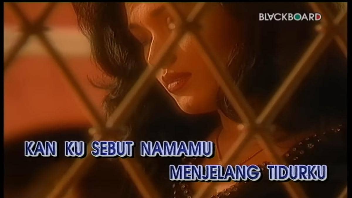 cuplikan video klip "Selamat Malam"