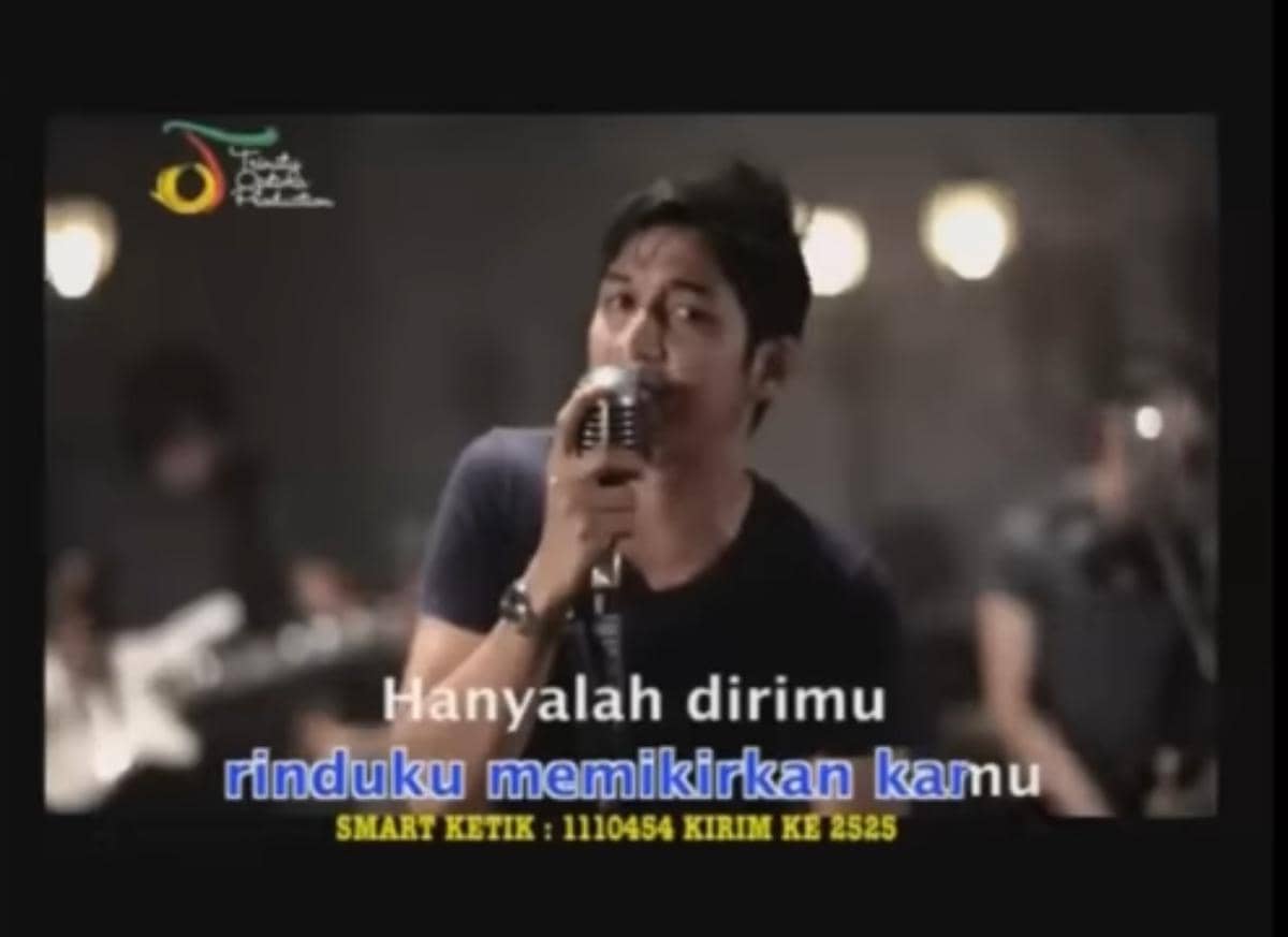cuplikan video klip "Mabuk Kepayang"