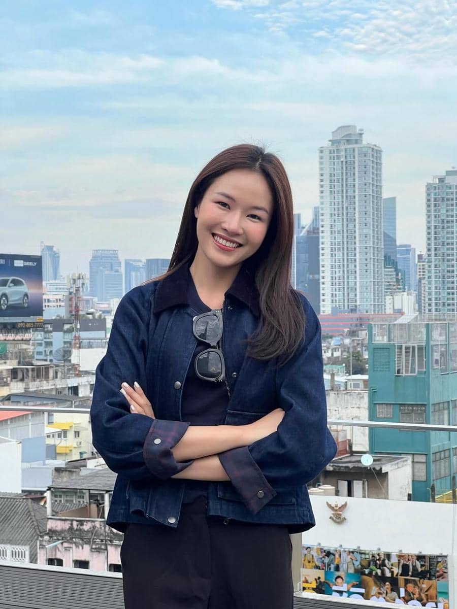 potret Mongkoutphet Harnsana, Miss World Laos 2026