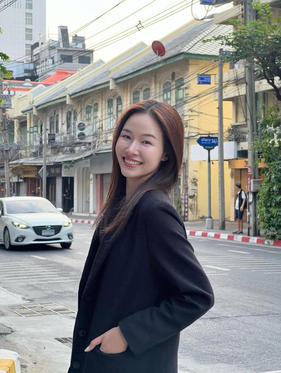 potret Mongkoutphet Harnsana, Miss World Laos 2026