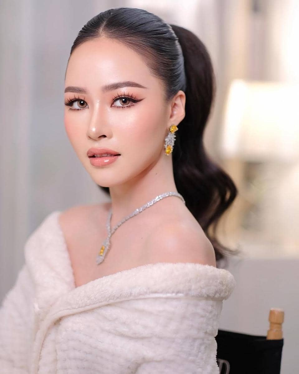 potret Mongkoutphet Harnsana, Miss World Laos 2026