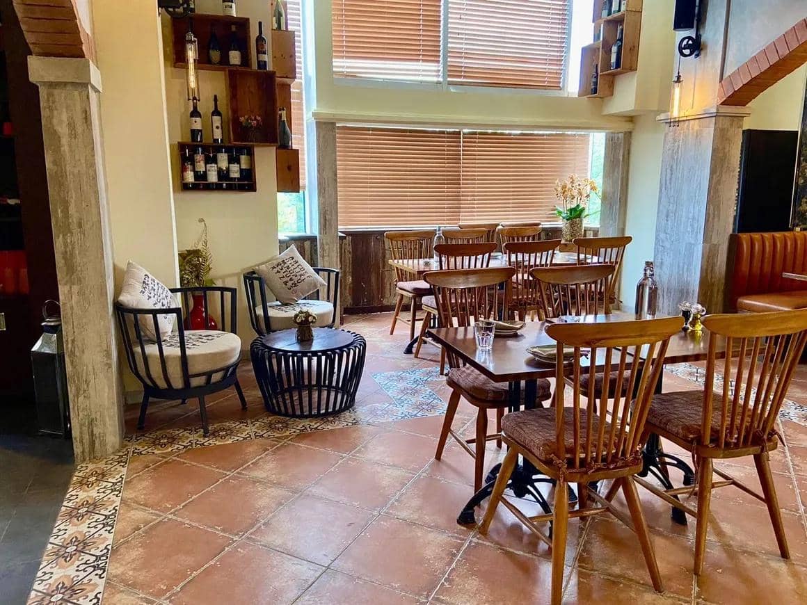 ilustrasi tempat dinner romantis BSD