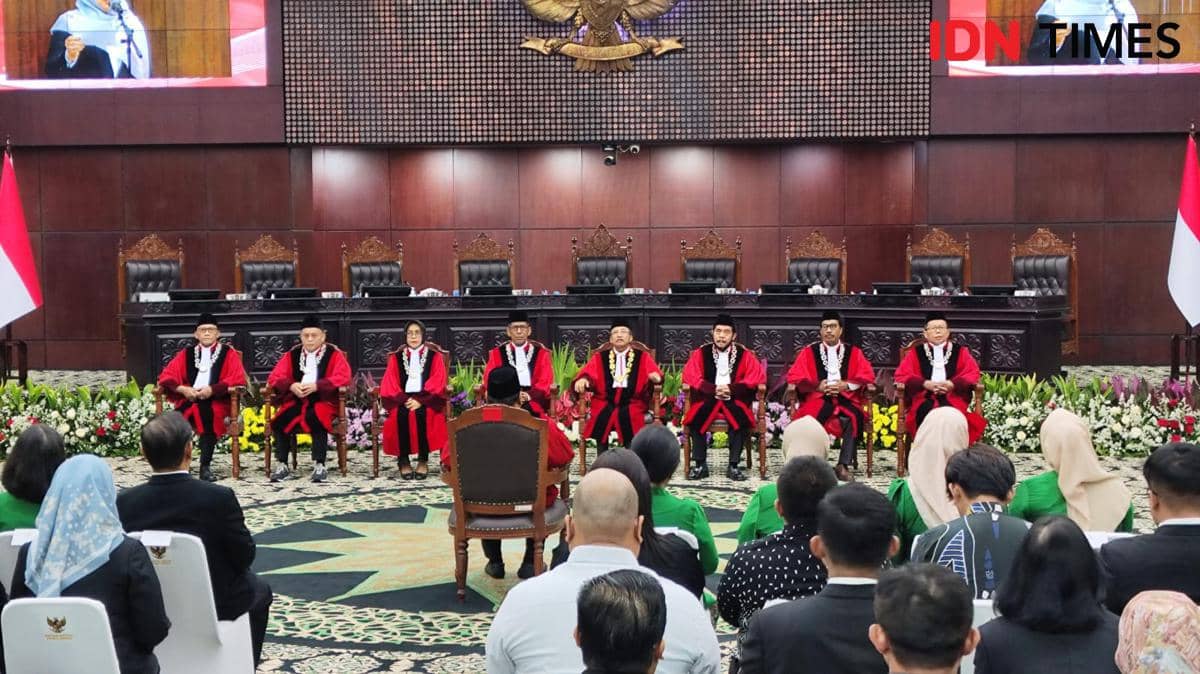 Mahkamah Konstitusi (MK) menggelar Wisuda Purnabakti Hakim Konstitusi, Arief Hidayat di Ruang Sidang MK, Jakarta