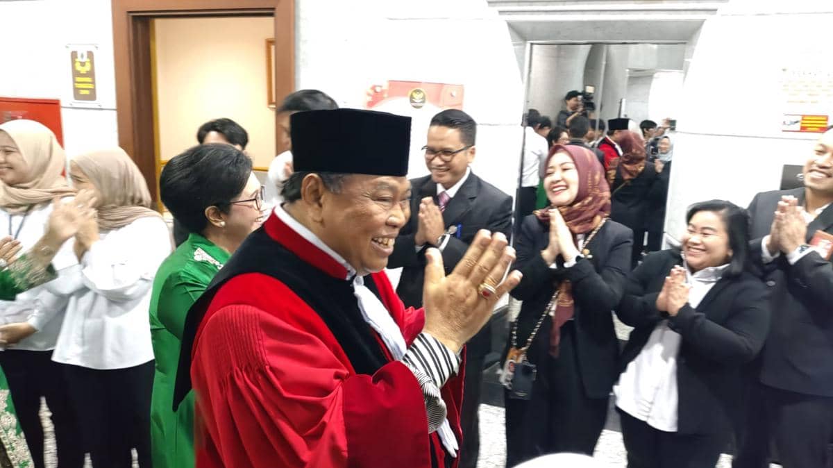 Mahkamah Konstitusi (MK) menggelar Wisuda Purnabakti Hakim Konstitusi, Arief Hidayat di Ruang Sidang MK, Jakarta 