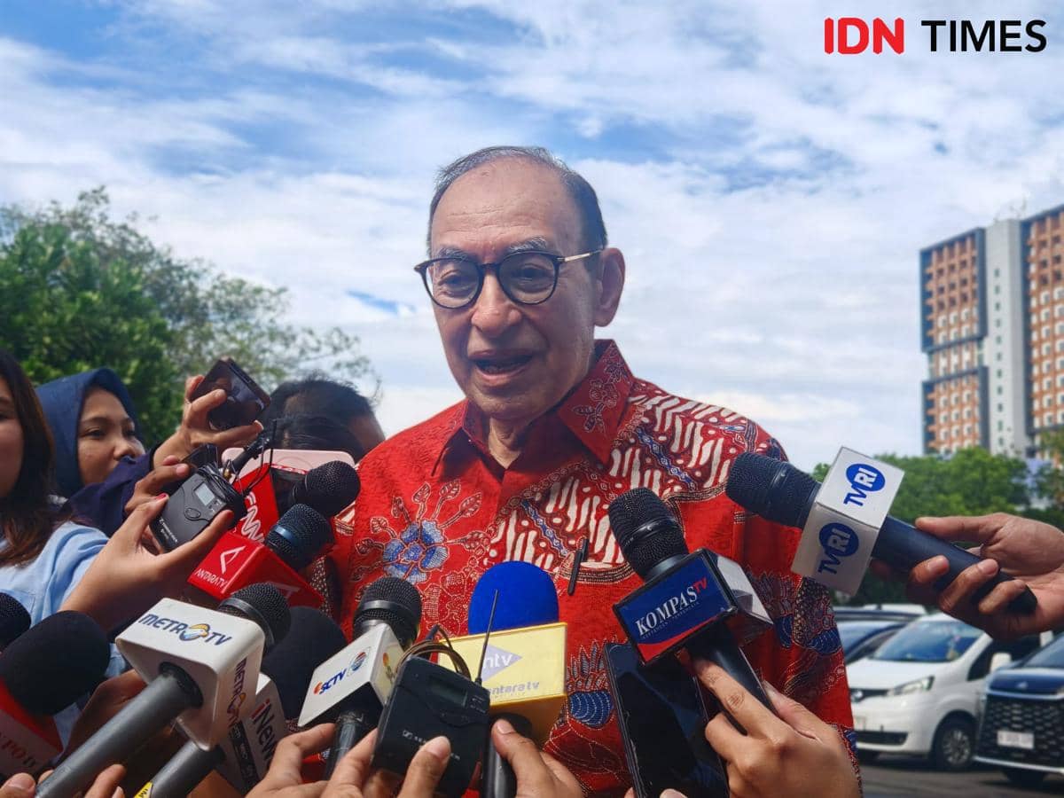 Mantan Menteri Luar Negeri, Alwi Shihab. 