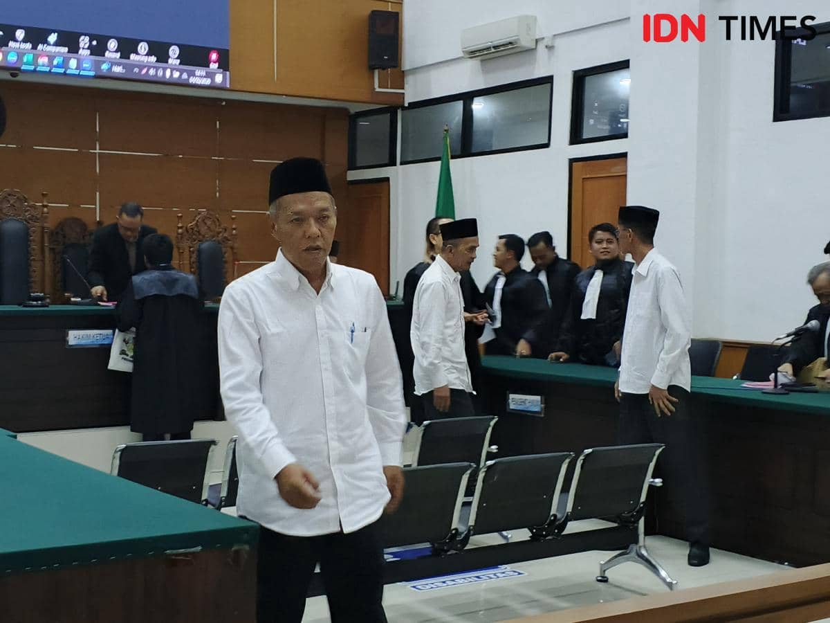 Sidang korupsi eks Dirut PDAM Lebak Cs