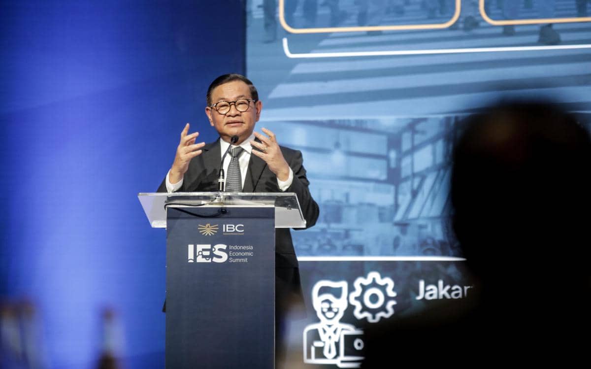 Gubernur DKI Jakarta, Pramono Anung menghadiri peluncuran Indonesia City Investment Accelerator (ICIA) dalam rangkaian kegiatan Indonesia Economic Summit (IES) di Hotel Shangri-La Jakarta, Jakarta Pusat.