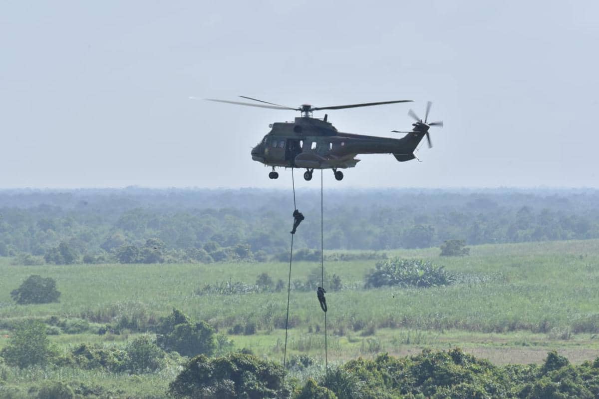 Potret Brigade Parako 1 Pasgat TNI Uji Tempur di Lampung